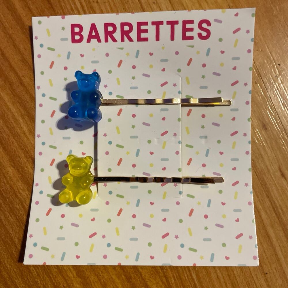 2 Gummy Bears‎ Bobby Pins - Picture 1 of 1